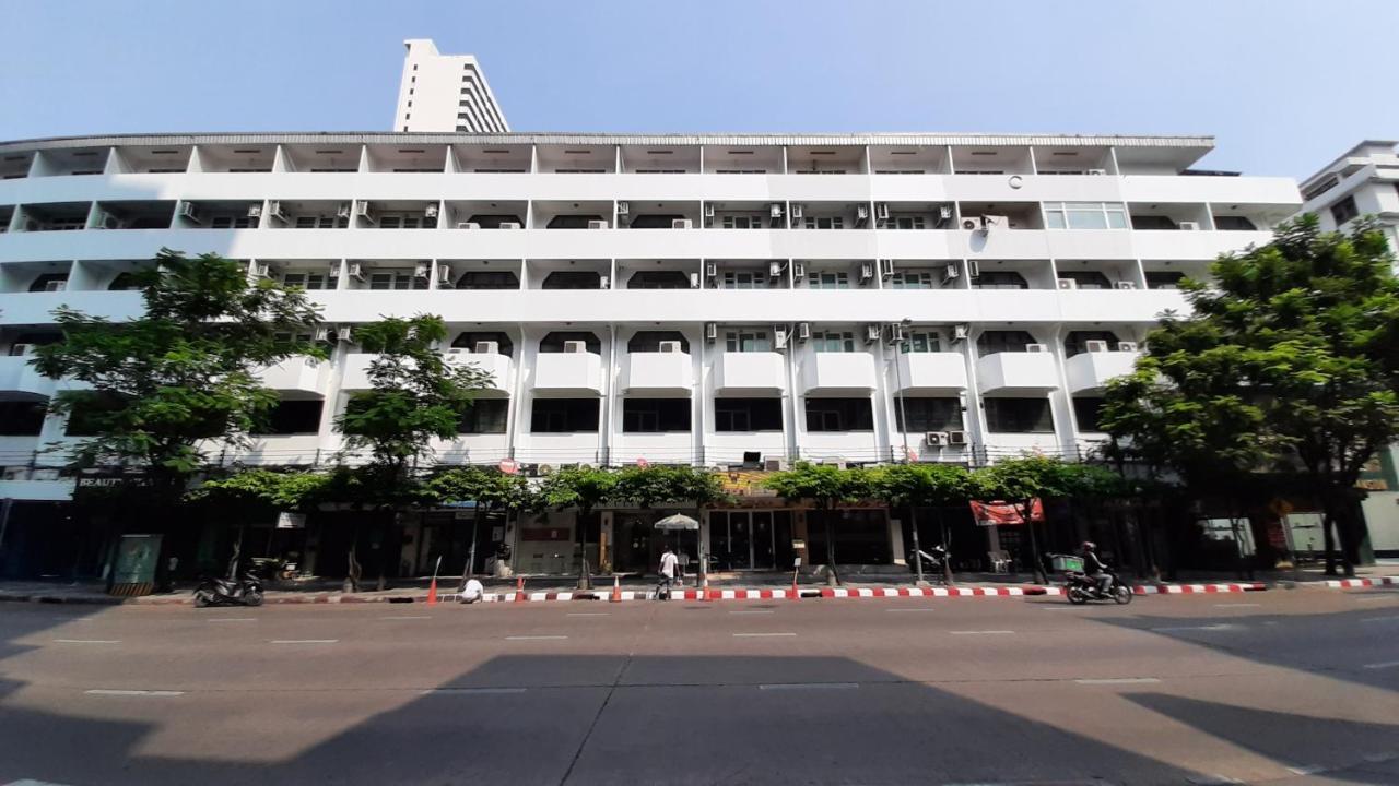 City Plaza Nana Hotel Bangkok Ngoại thất bức ảnh