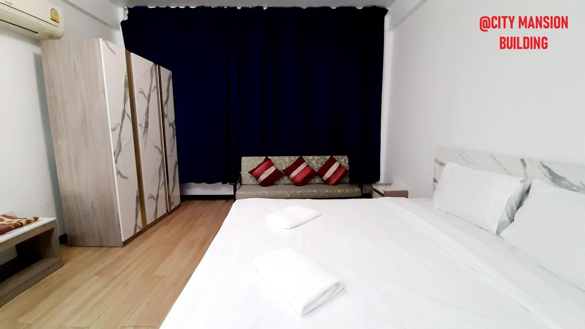 City Plaza Nana Hotel Bangkok Ngoại thất bức ảnh